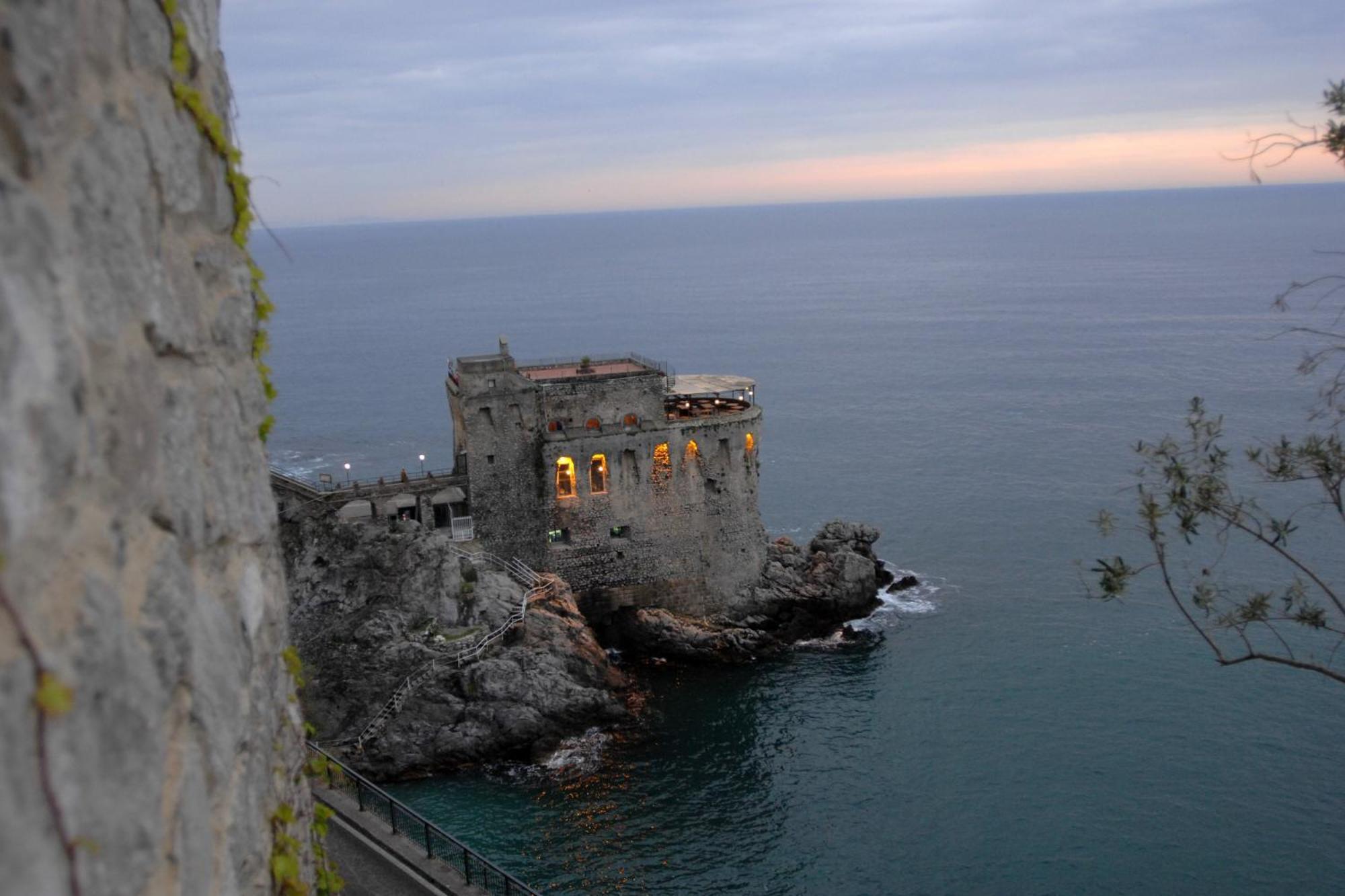 Charming Rooms Amalfi Coast マイオーリ エクステリア 写真